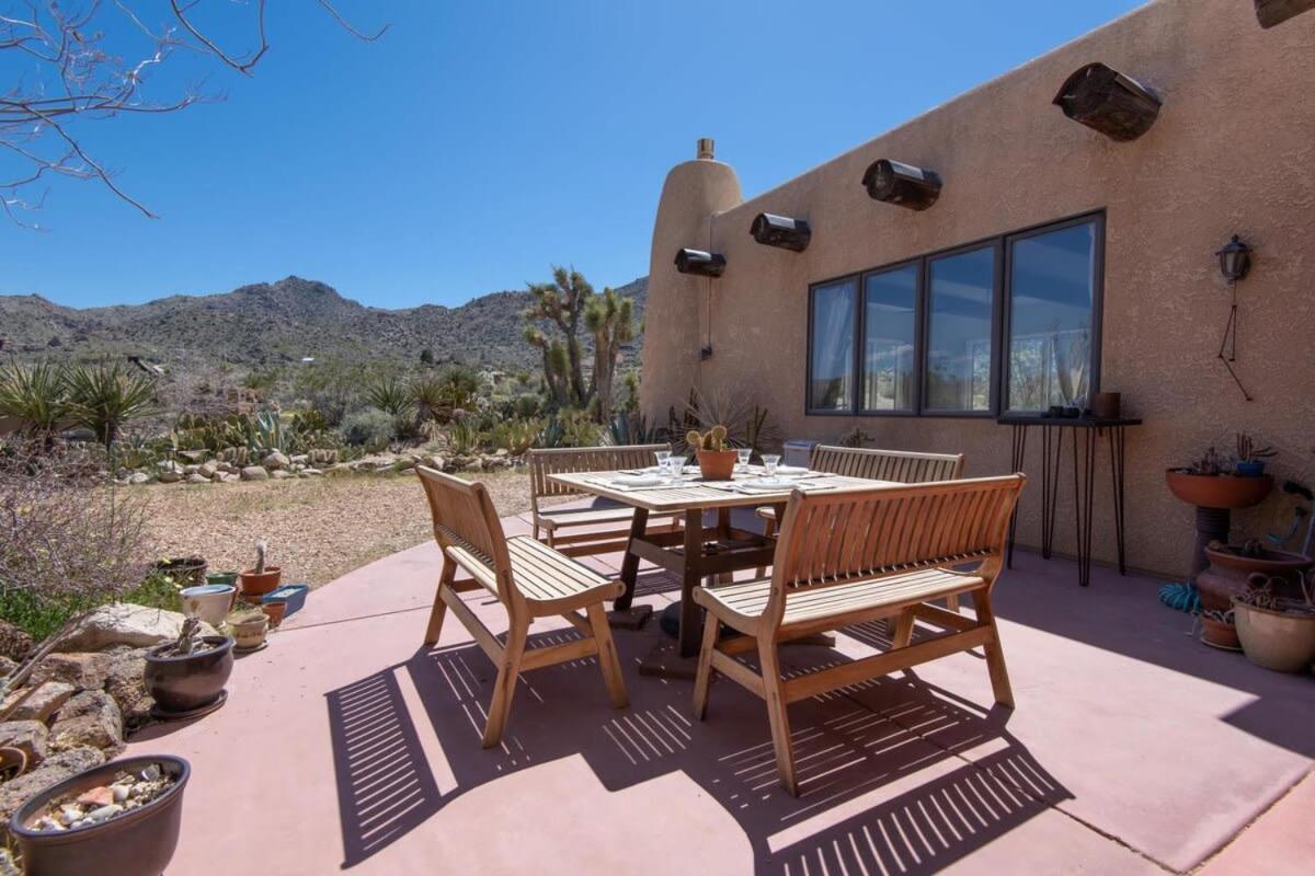 Renovated Lodge - Room 2 With Pool Access Joshua Tree Eksteriør bilde