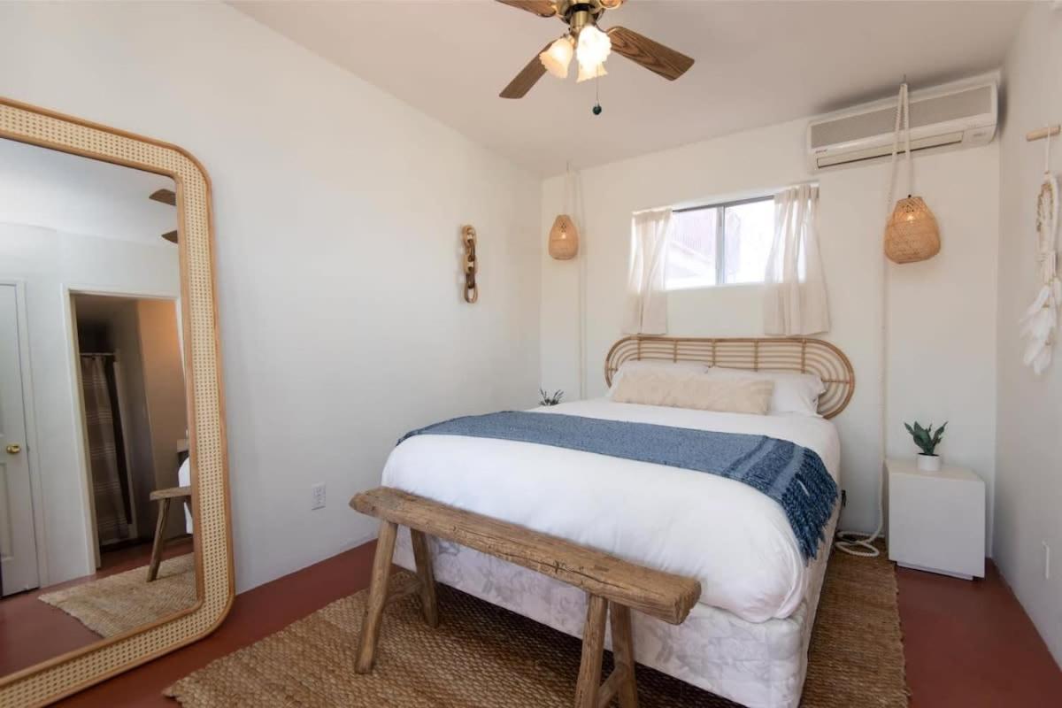 Renovated Lodge - Room 2 With Pool Access Joshua Tree Eksteriør bilde